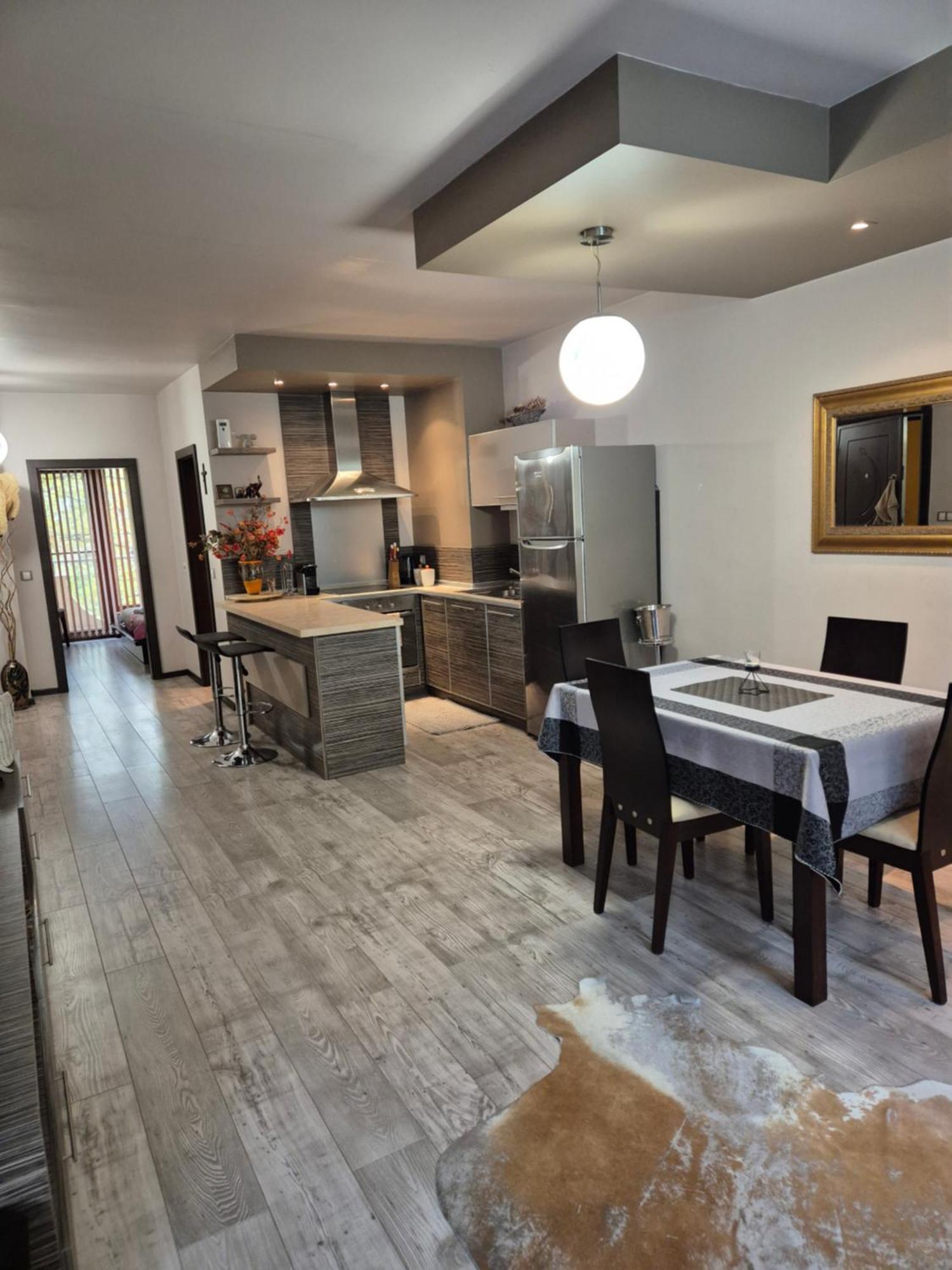 Апартамент Мегилукс Blagoevgrad Exteriör bild