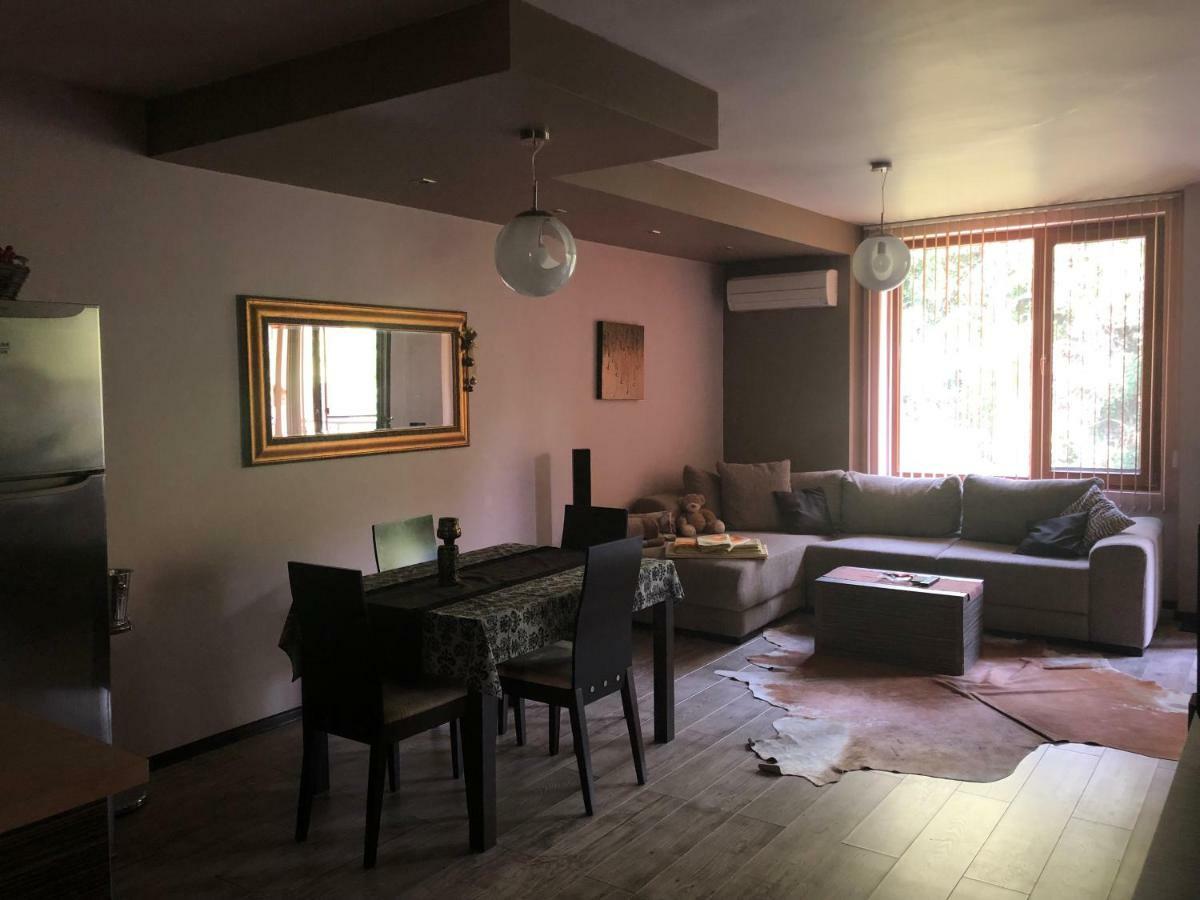 Апартамент Мегилукс Blagoevgrad Exteriör bild