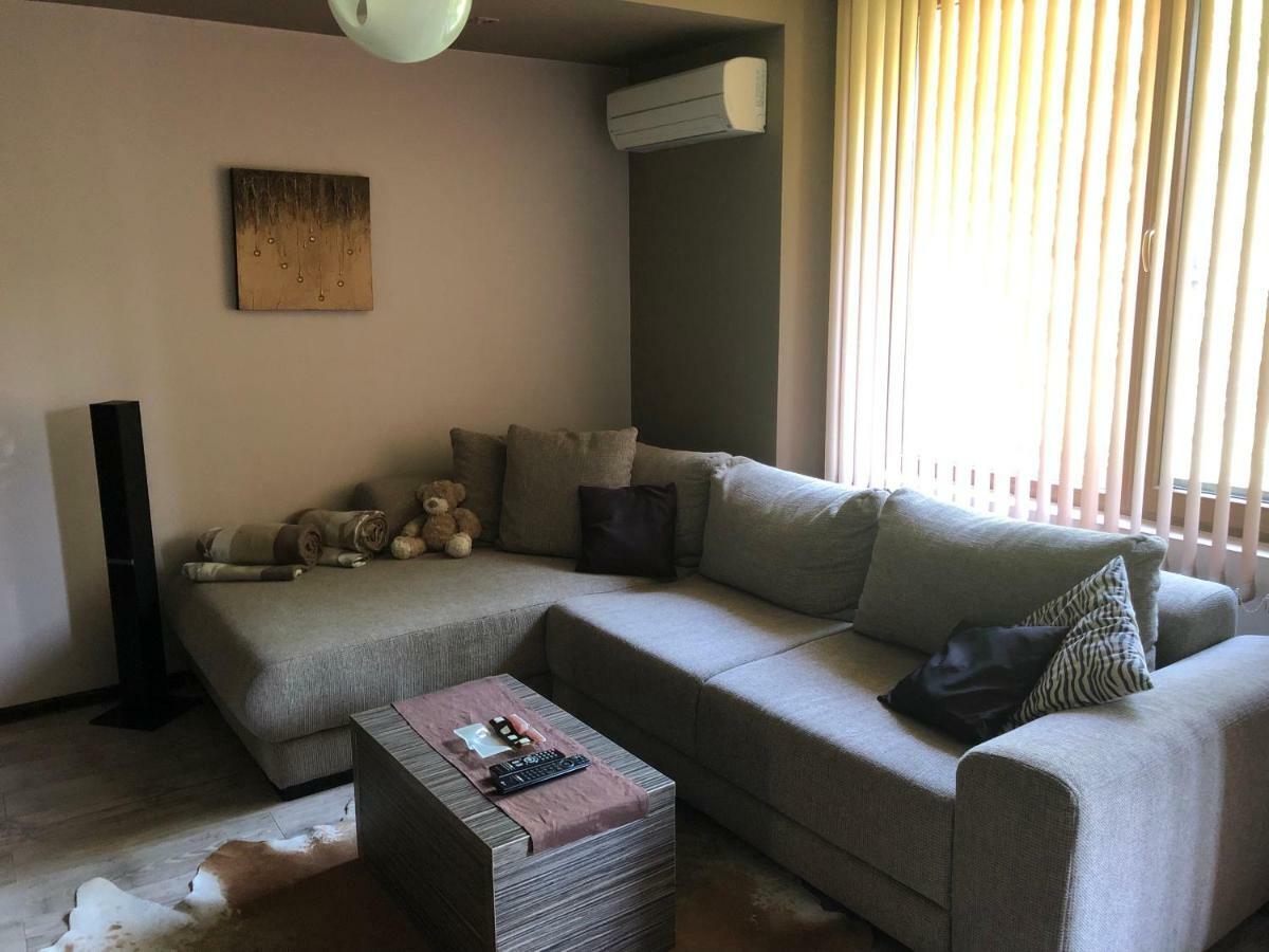 Апартамент Мегилукс Blagoevgrad Exteriör bild